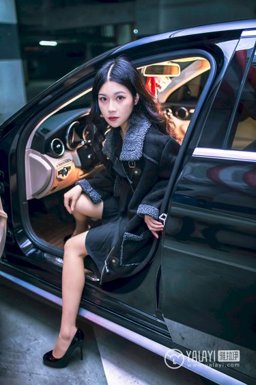 抖动美女胸部